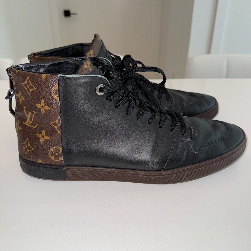 Louis Vuitton Black and Monogram Men's Sneakers